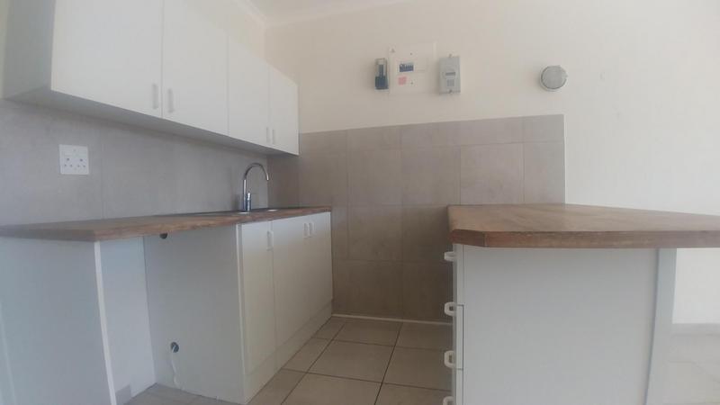 To Let 1 Bedroom Property for Rent in Strand Western Cape
